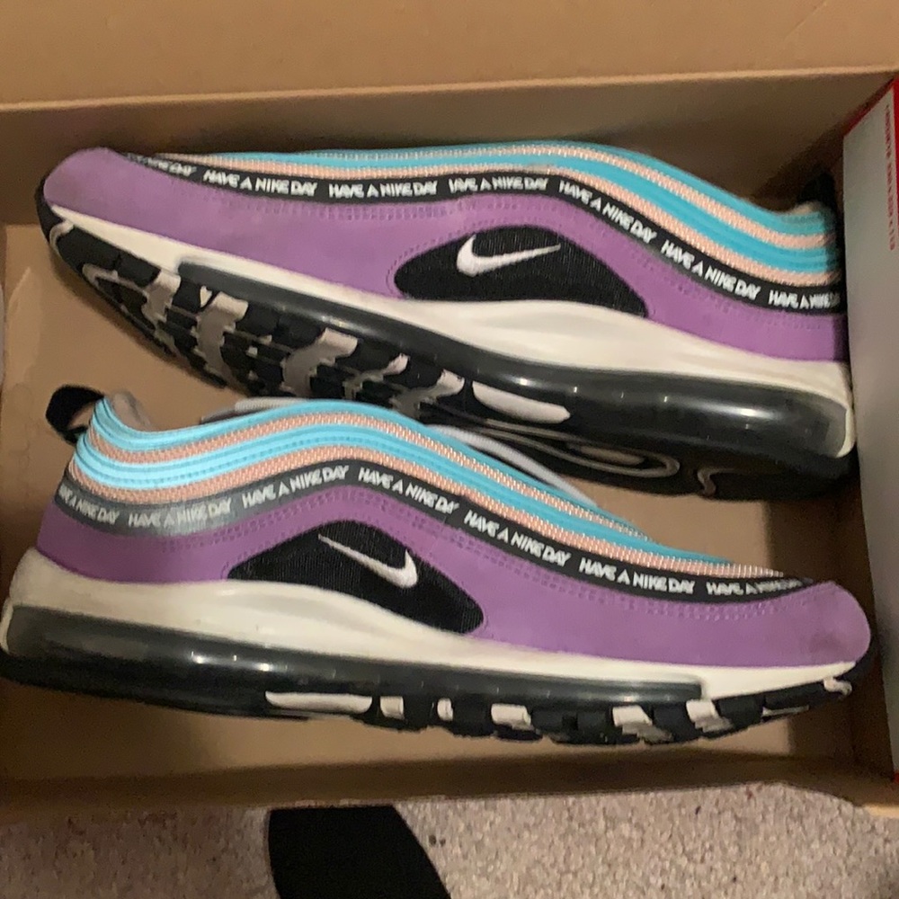Nike have a nice day Air Max 9/10 condition